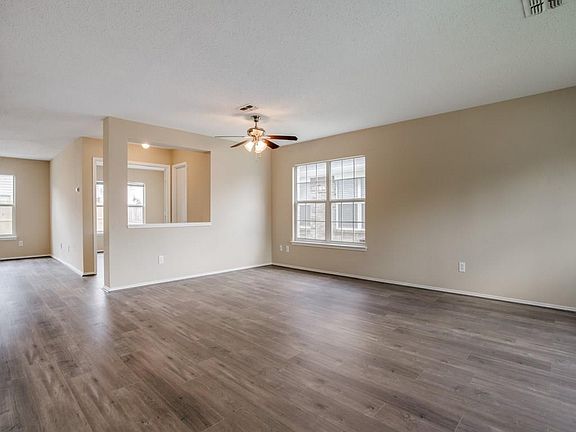 2nd image of 925 Cattail Dr