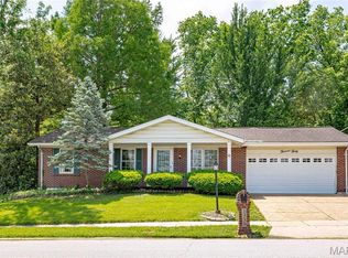 1330 Fenton Hills Rd, Fenton, MO 63026