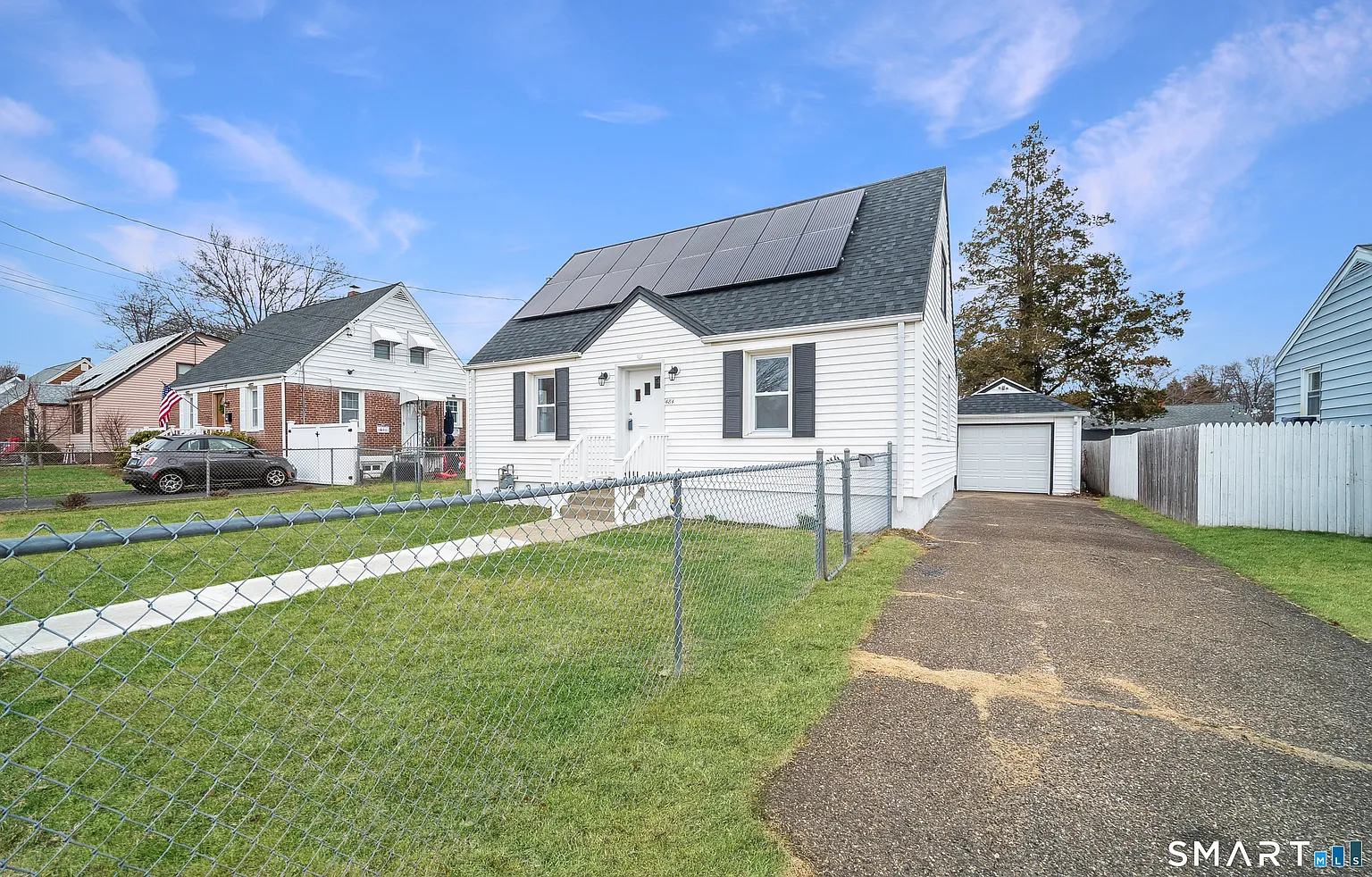 484 Reitter Street West photo 1
