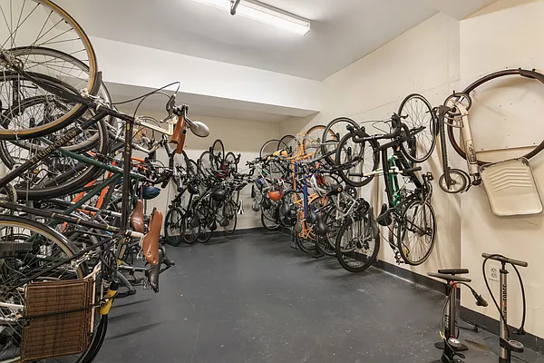 Rented by Compass | media 20