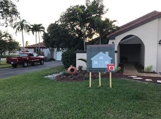 17346 NW 61st Pl, Hialeah, FL 33015