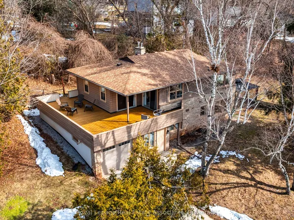 8 Ann St, Halton Hills, ON L7G 2V2