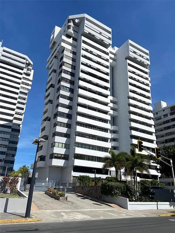 Building Photo - 1485 Ashford #16A