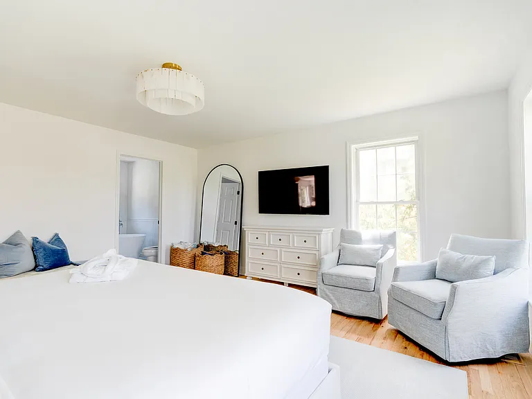 145 Damascus Rd — Photo 40