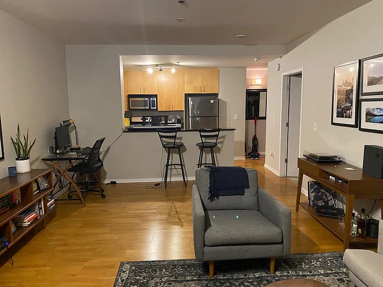 1546 N Orleans St #906 — Photo 4