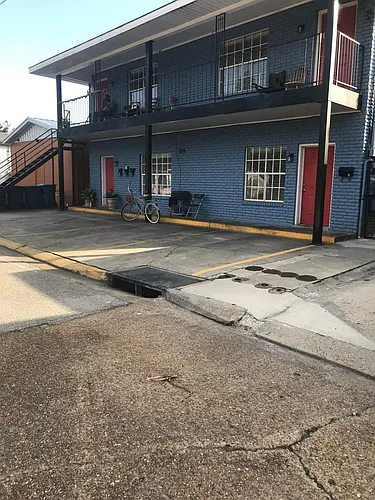 806 Stewart St Photo 1