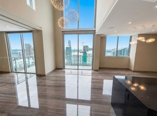 92 SW 3rd St #Penthouse 5213, Miami, FL 33130