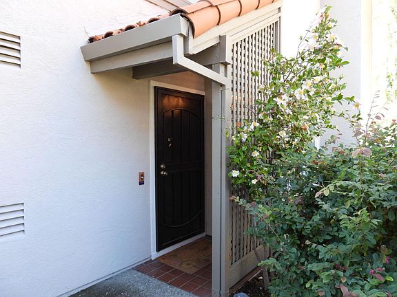 Front entry, with lockable screen door
