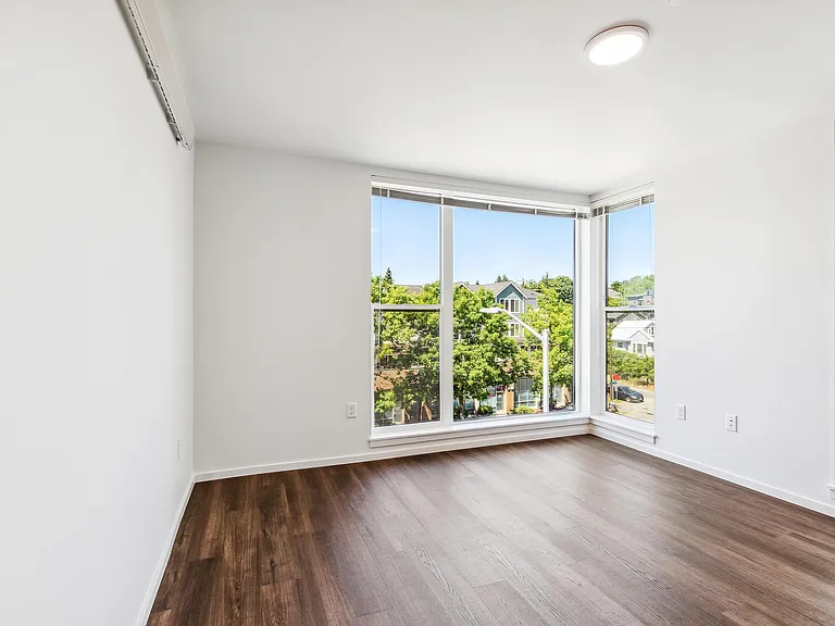Eclipse Fremont Apartments — Photo 11
