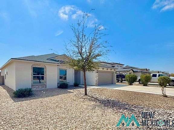2nd image of 415 Warachie Ln