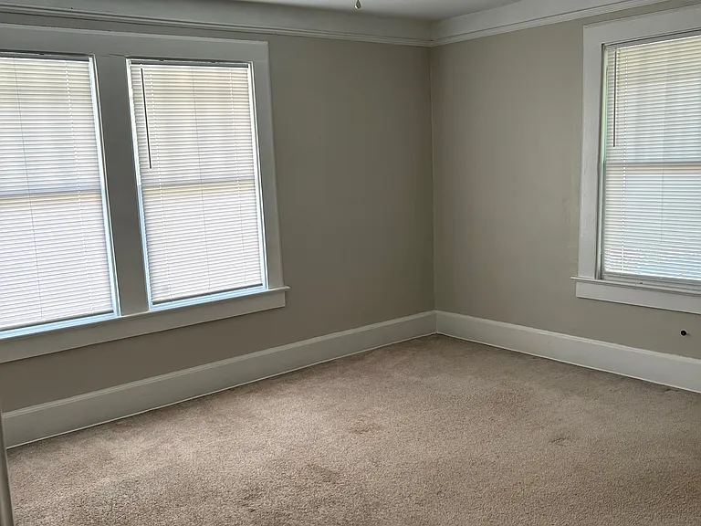 1104 Belleview St — Photo 14