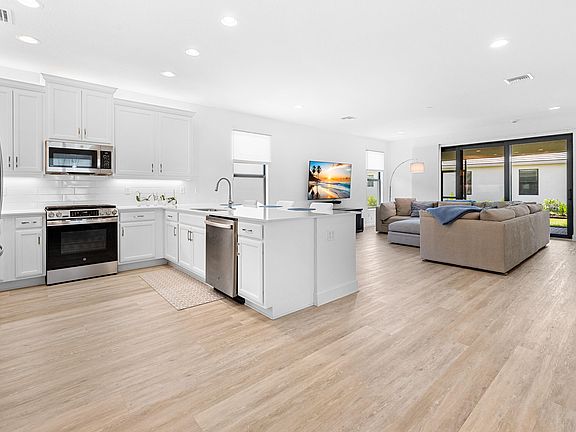 2nd image of 11584 SW Marine Way