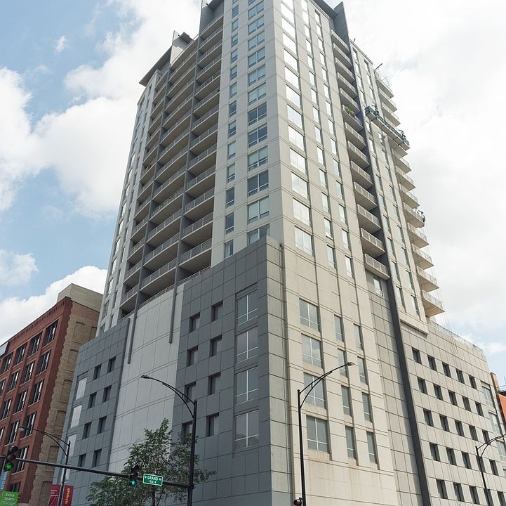 1st image of 330 W Grand Ave APT 1004