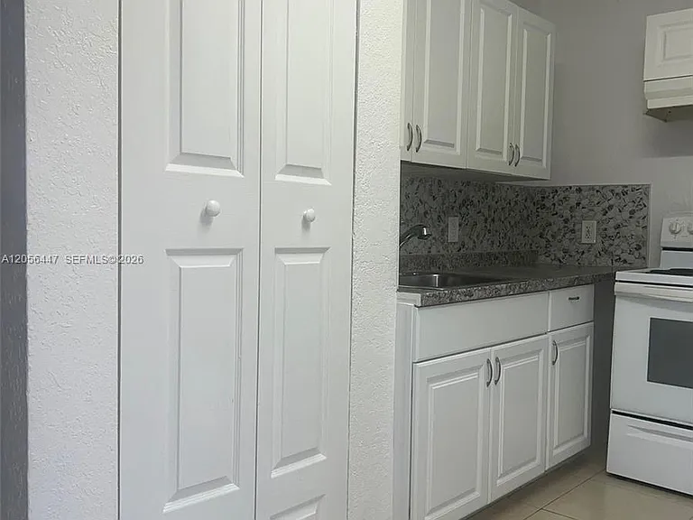 919 NW 2nd Ave #1 — Photo 15
