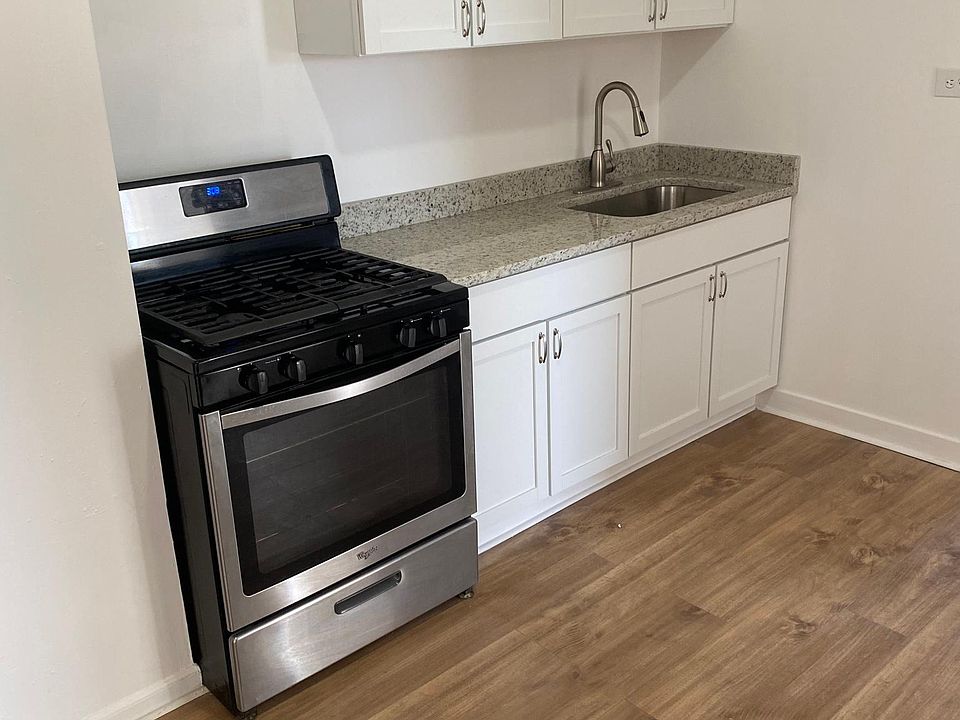 1st image of 3202 N Cicero Ave #11