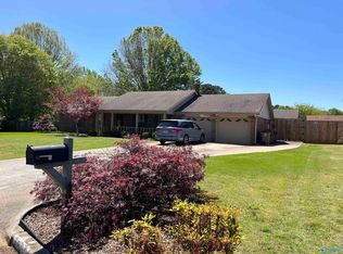 2803 Longfellow Ct SW, Decatur, AL 35603