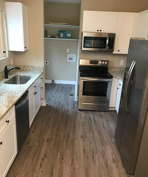 1512 Galloway St — Photo 5