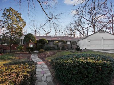 140 Long Dr, Hempstead, NY, 11550