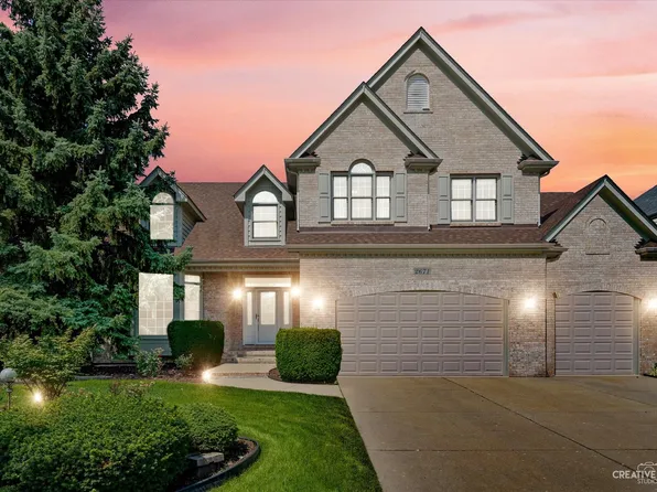 2671 Charlestowne Ln, Naperville, IL 60564
