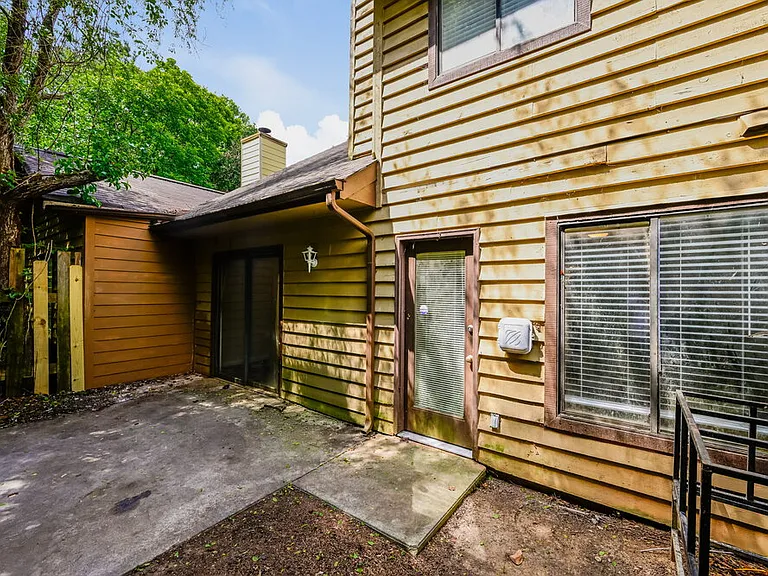 5796 Trent Walk Dr — Photo 17