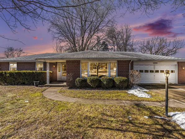 64624 W Northpark Dr, Constantine, MI 49042