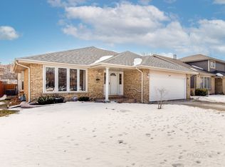 5263 W Dixie Dr, Alsip, IL 60803