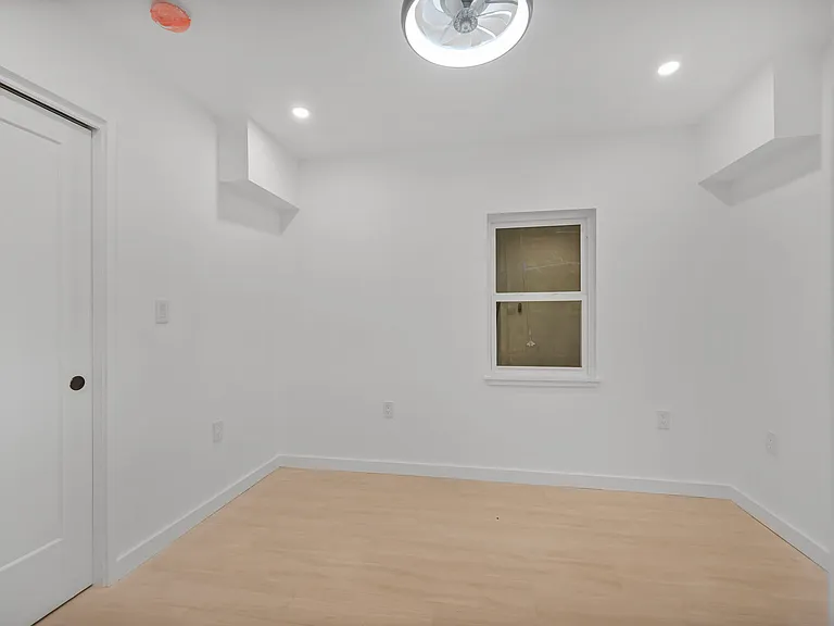 621 Florida Ave NW #2 — Photo 7