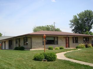431 S Scotty Dr, Brownstown, IN 47220