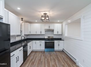 632 N State Rd, Cheshire, MA 01225