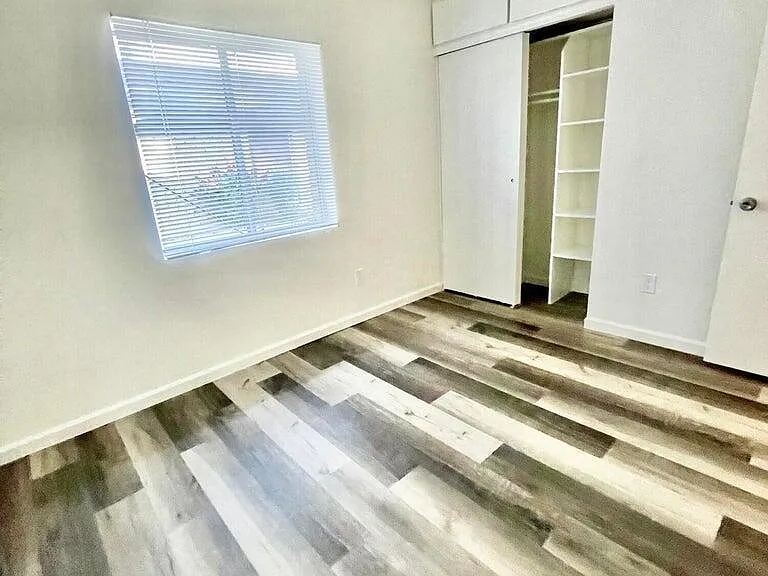 32 W Loma Vista Dr #102 — Photo 13