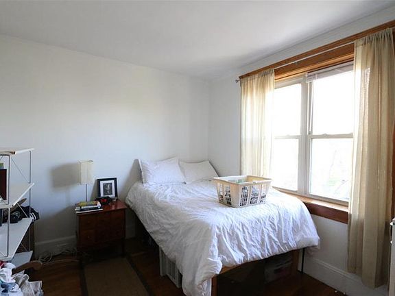 4th image of 79 Hancock St #10