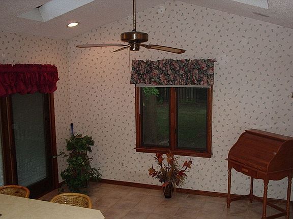 Kitchen vaulted ceiling 