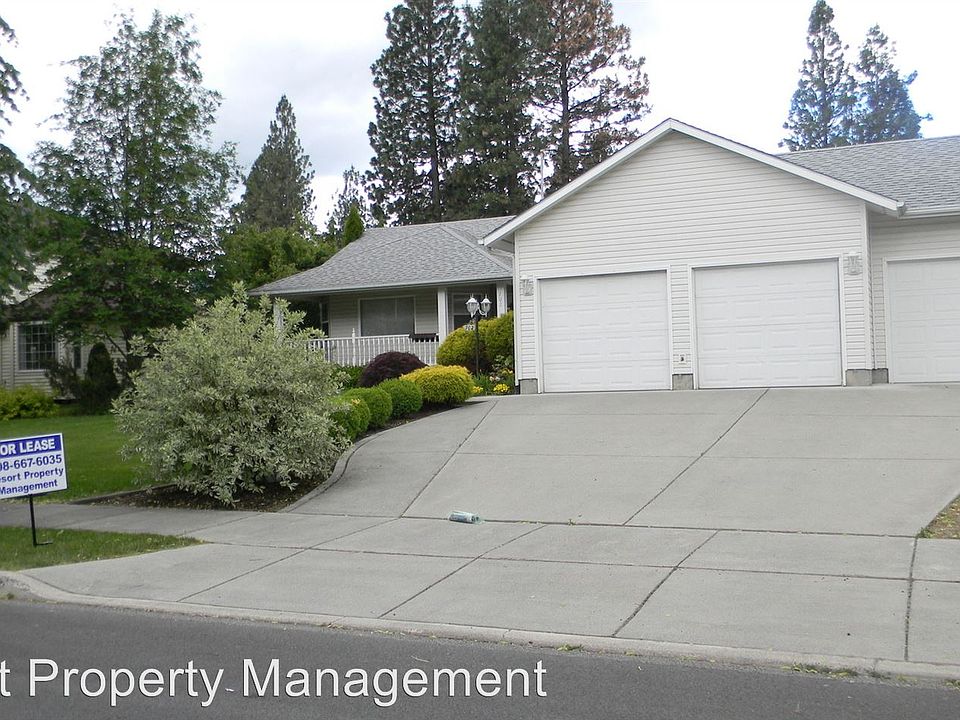 2nd image of 702 S Riverside Harbor Dr