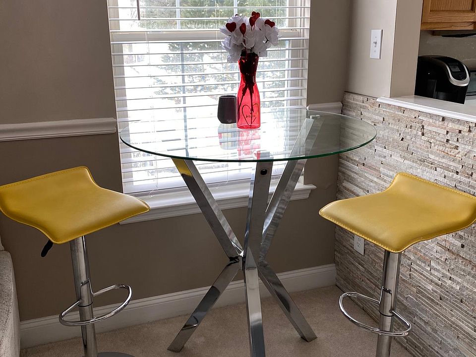 2nd image of 28 Foxglove Dr #28