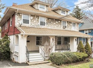 15-17 Hawthorne Pl, Montclair, NJ 07042