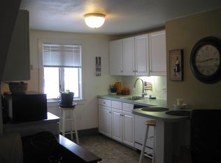 300 Inman Ter, Willow Grove, PA 19090