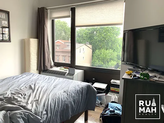 Rented by Rumah Realty Inc | media 15