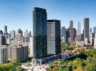 575 Bloor St E #2404, Toronto, ON M4W0B2
