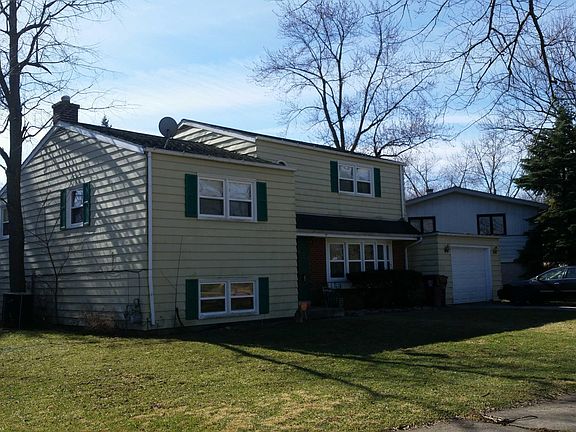 2nd image of 636 Saratoga Dr