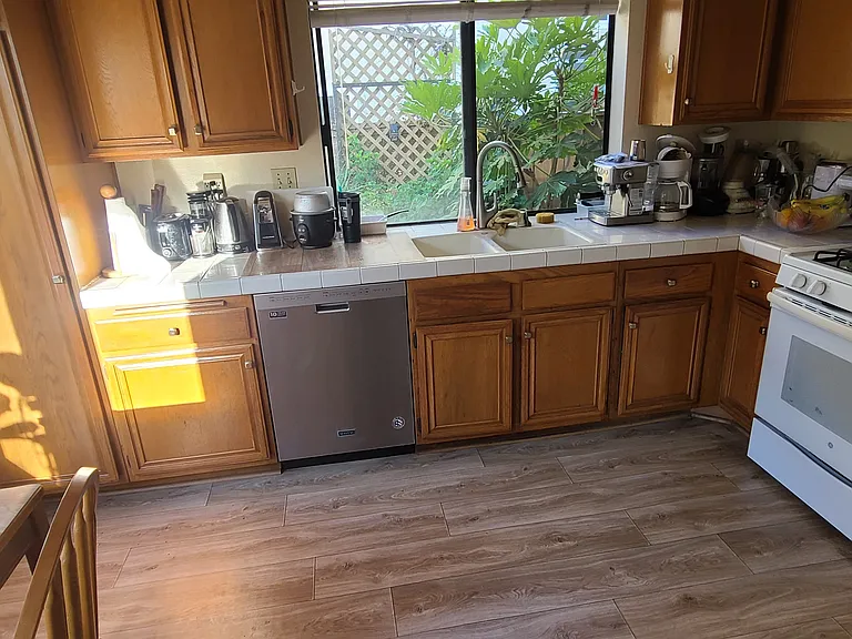 4152 Kerwood Ct — Photo 10
