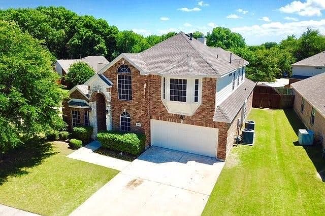 1st image of 3301 Woodbluff Ln