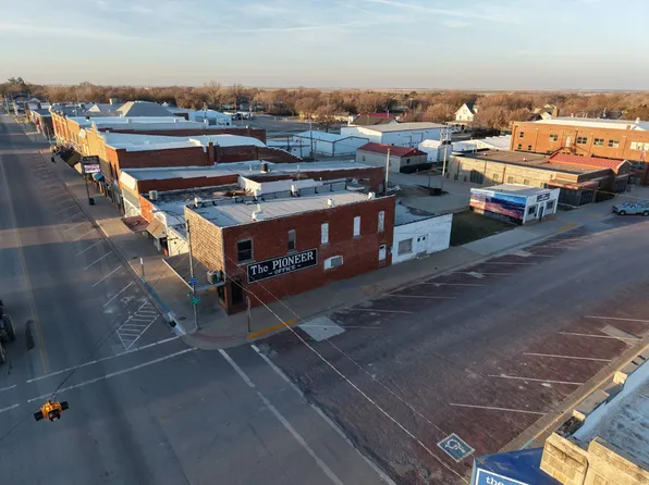 201 S Main St, Smith Center, KS 66967
