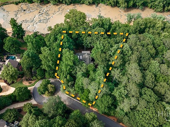 3rd image of 38 River Shoals Drive