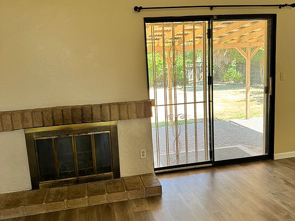 5th image of 8009 Copperwood Dr