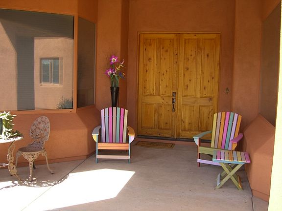 Exterior Front Entry