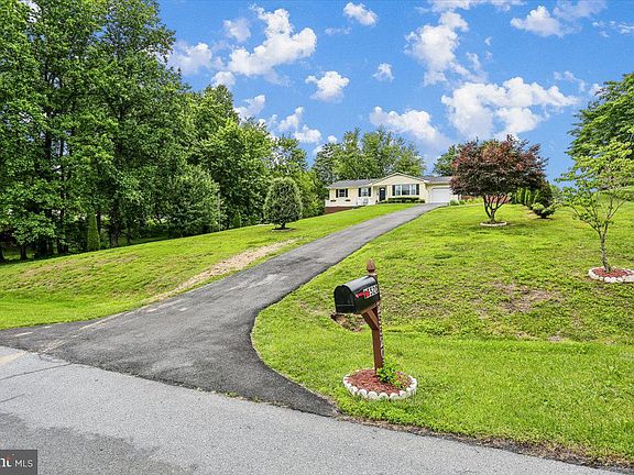 2nd image of 25520 Jonnie Ct