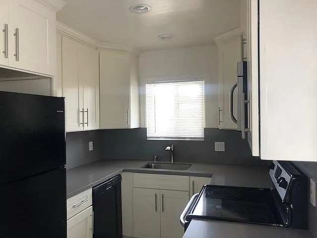 2351 William Dr #3 — Photo 10