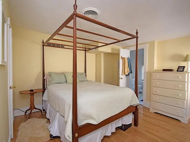 1009 Paradrome St #3 — Photo 10