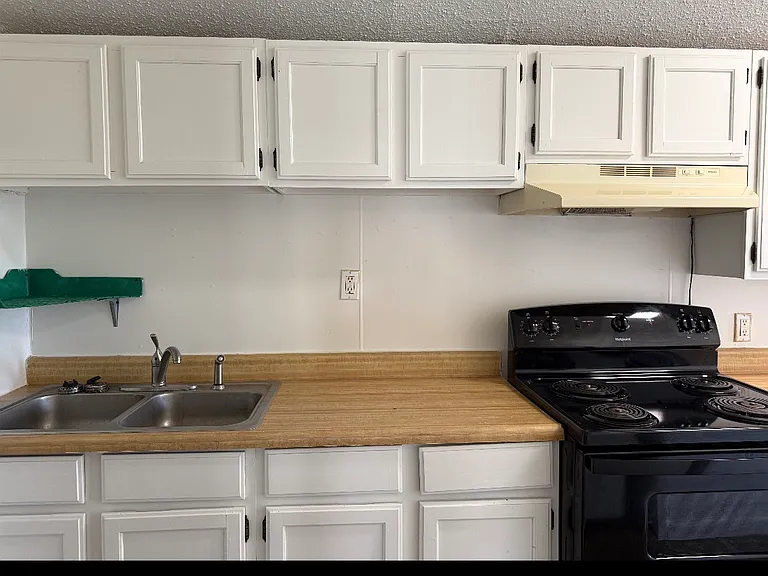501 Main St #2 — Photo 9