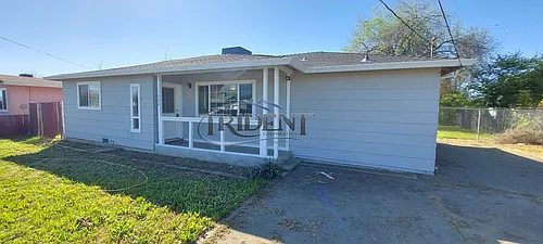 1920 10th Ave Photo 1